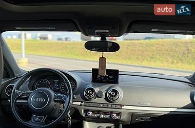 Седан Audi A3 2015 в Львові