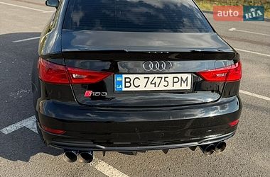 Седан Audi A3 2015 в Львові