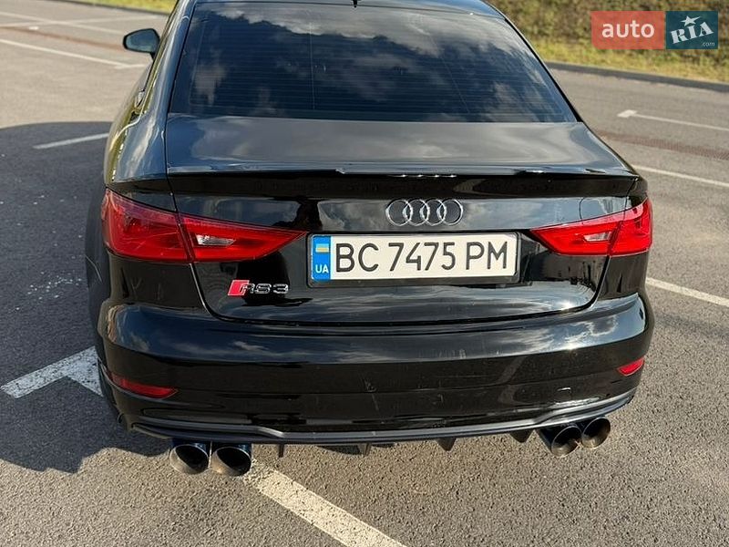 Седан Audi A3 2015 в Львові