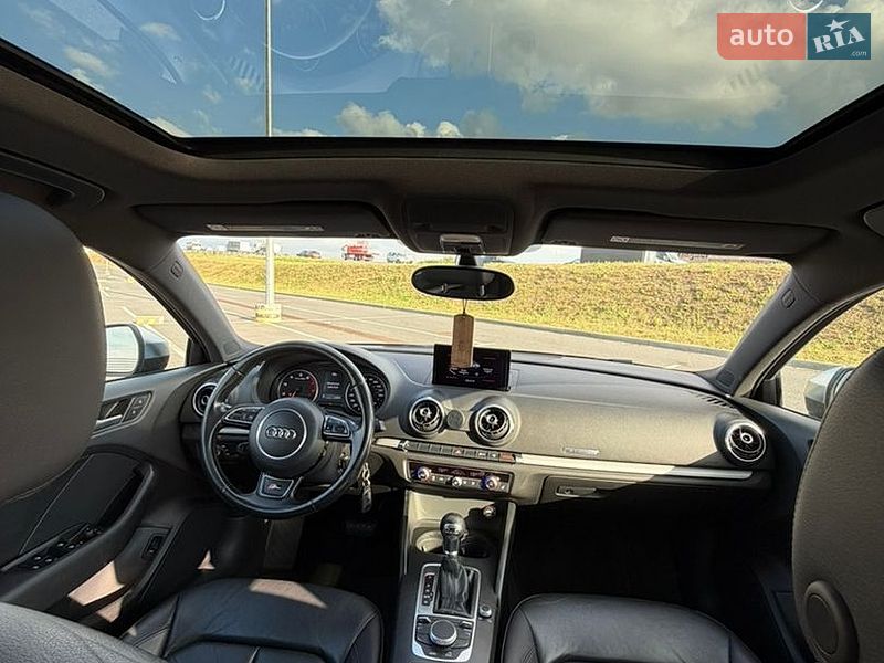 Седан Audi A3 2015 в Львові