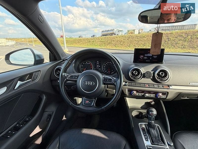 Седан Audi A3 2015 в Львові