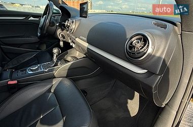 Седан Audi A3 2015 в Львові