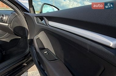 Седан Audi A3 2015 в Львові