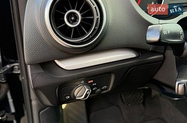 Седан Audi A3 2015 в Львові