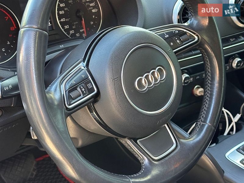 Седан Audi A3 2016 в Смеле