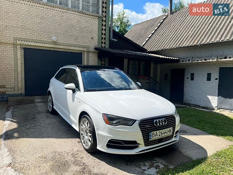 Хетчбек Audi A3 2016 в Умані