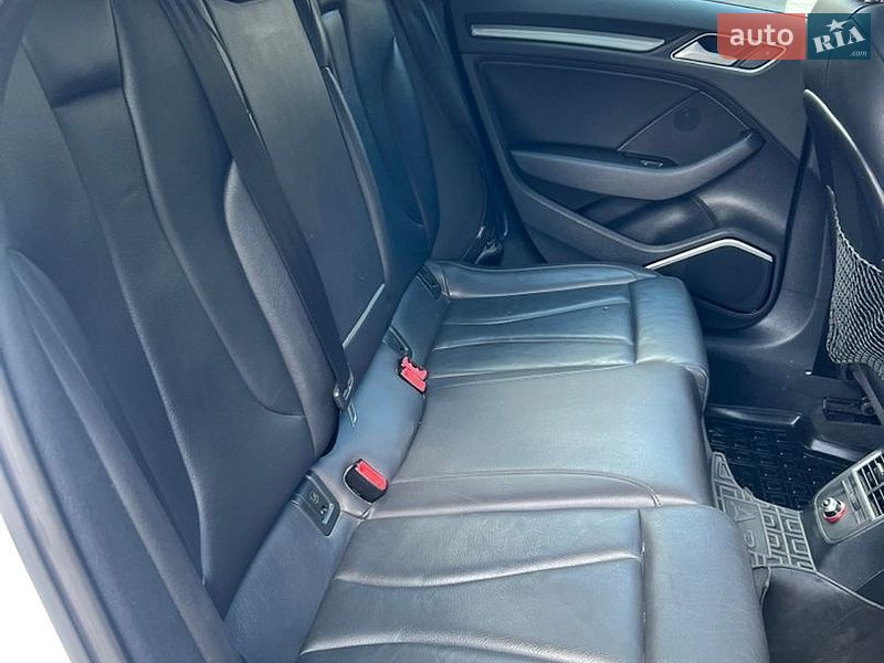 Хетчбек Audi A3 2016 в Умані