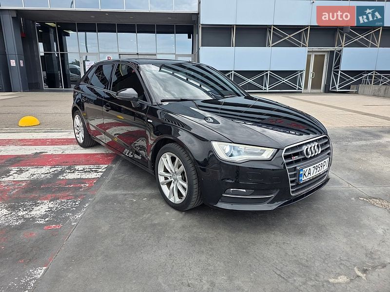 Хетчбек Audi A3 2015 в Києві