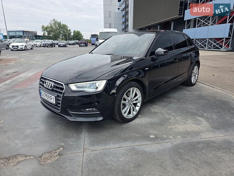 Хетчбек Audi A3 2015 в Києві
