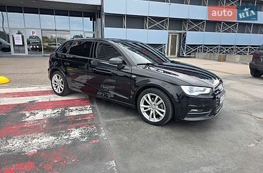 Хетчбек Audi A3 2015 в Києві