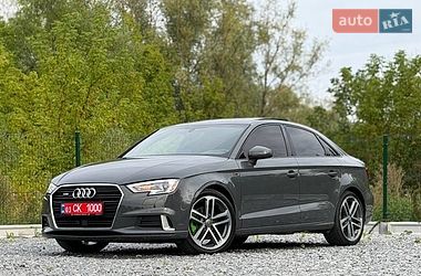 Седан Audi A3 2018 в Дрогобичі