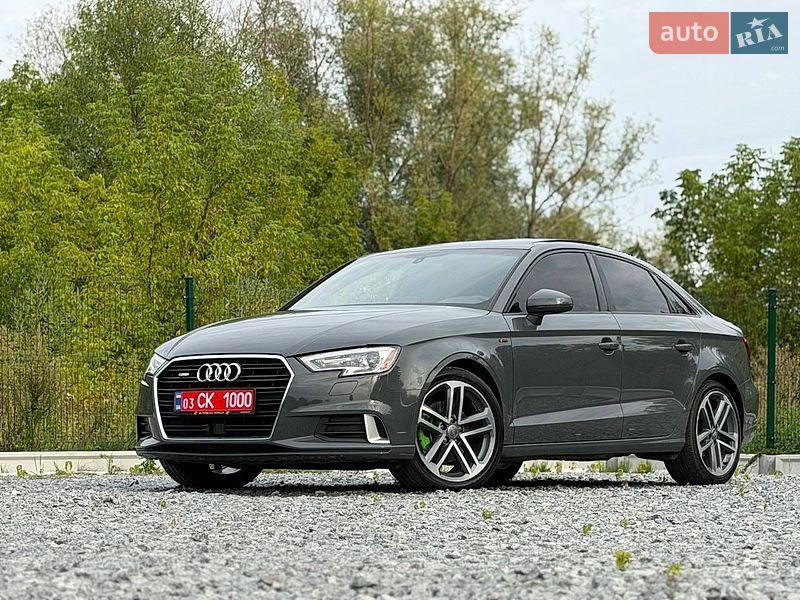Седан Audi A3 2018 в Дрогобичі