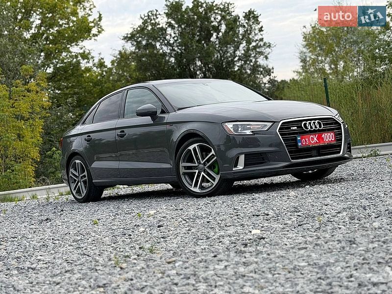 Седан Audi A3 2018 в Дрогобичі