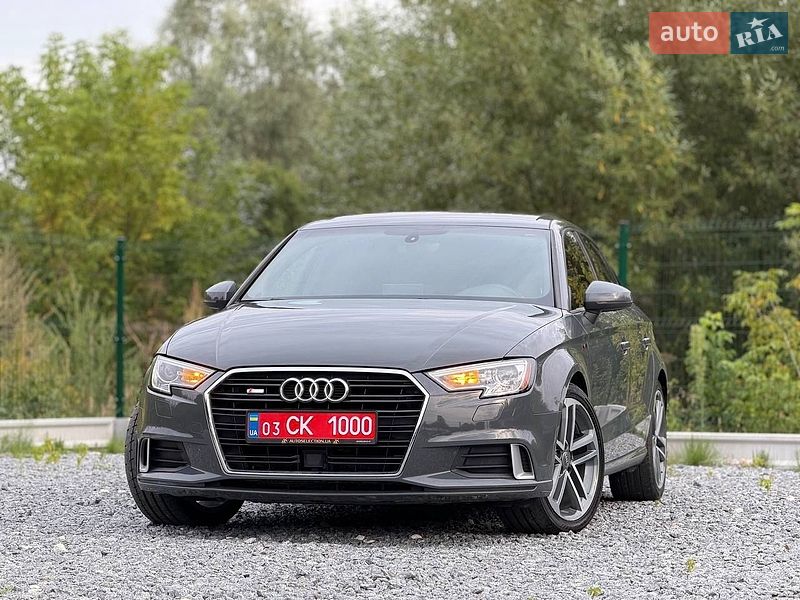 Седан Audi A3 2018 в Дрогобичі