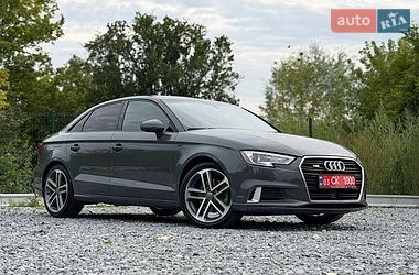 Седан Audi A3 2018 в Дрогобичі