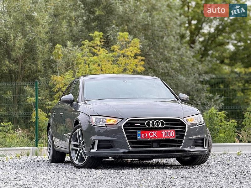 Седан Audi A3 2018 в Дрогобичі
