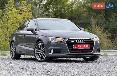 Седан Audi A3 2018 в Дрогобичі