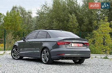 Седан Audi A3 2018 в Дрогобичі