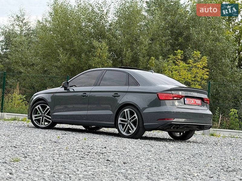 Седан Audi A3 2018 в Дрогобичі