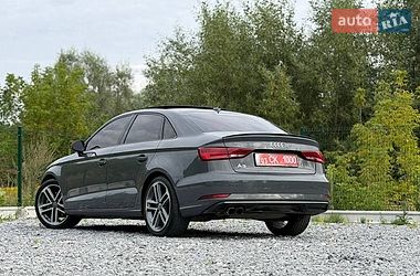 Седан Audi A3 2018 в Дрогобичі