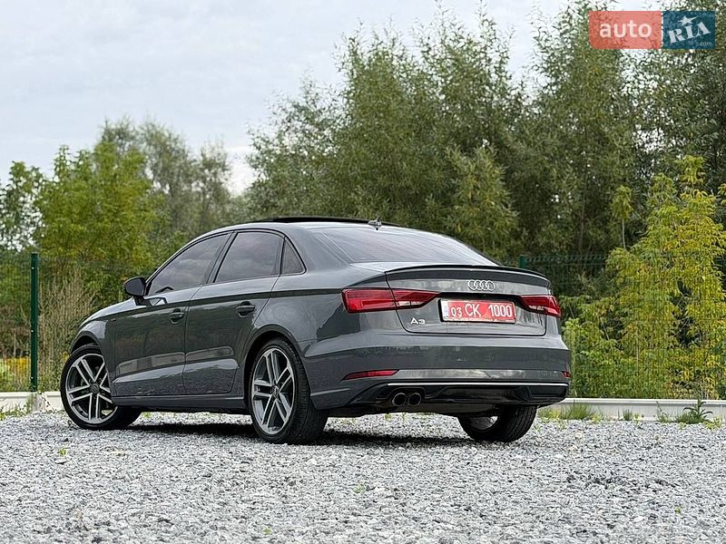 Седан Audi A3 2018 в Дрогобичі