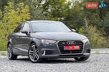 Седан Audi A3 2018 в Дрогобичі