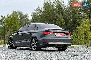 Седан Audi A3 2018 в Дрогобичі