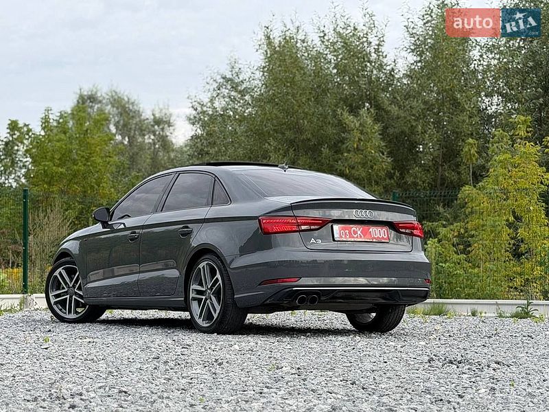 Седан Audi A3 2018 в Дрогобичі