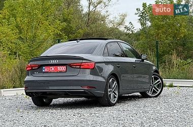Седан Audi A3 2018 в Дрогобичі