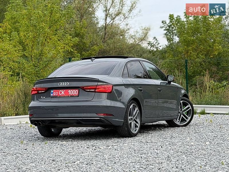Седан Audi A3 2018 в Дрогобичі