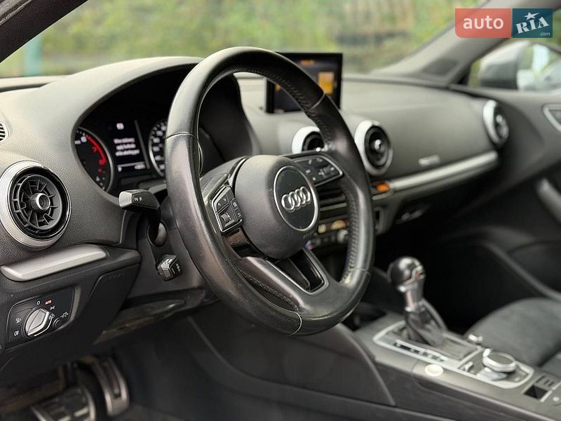 Седан Audi A3 2018 в Дрогобичі