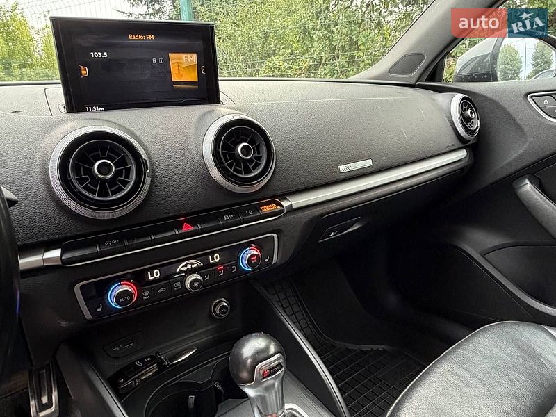 Седан Audi A3 2018 в Дрогобичі
