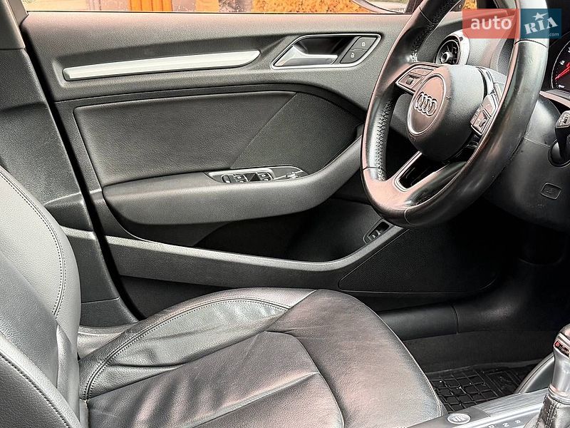 Седан Audi A3 2018 в Дрогобичі