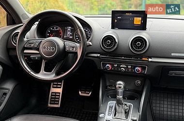 Седан Audi A3 2018 в Дрогобичі