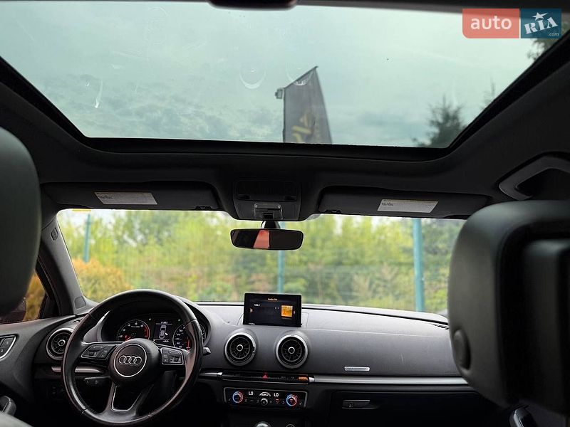 Седан Audi A3 2018 в Дрогобичі