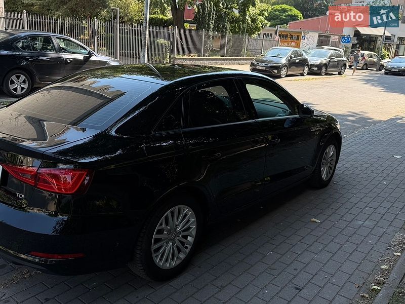 Седан Audi A3 2016 в Києві