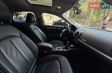 Седан Audi A3 2016 в Житомире