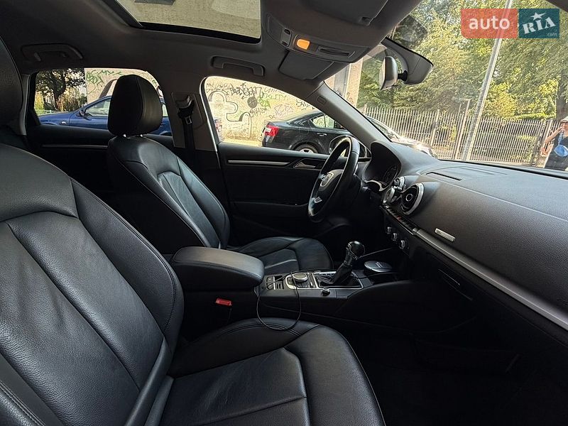 Седан Audi A3 2016 в Житомире