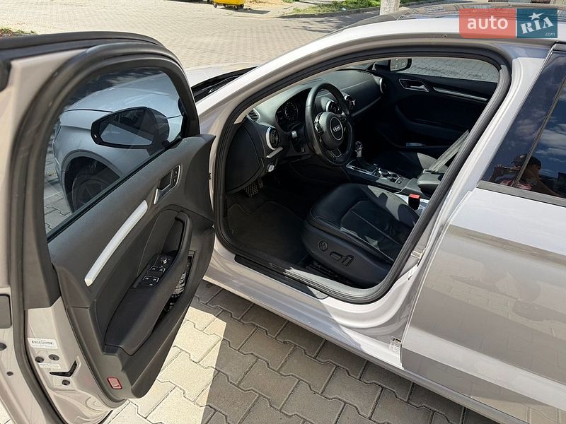 Седан Audi A3 2015 в Луцке