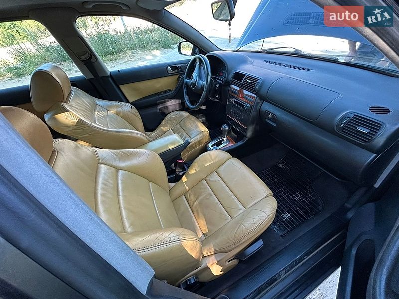 Хэтчбек Audi A3 2002 в Буске