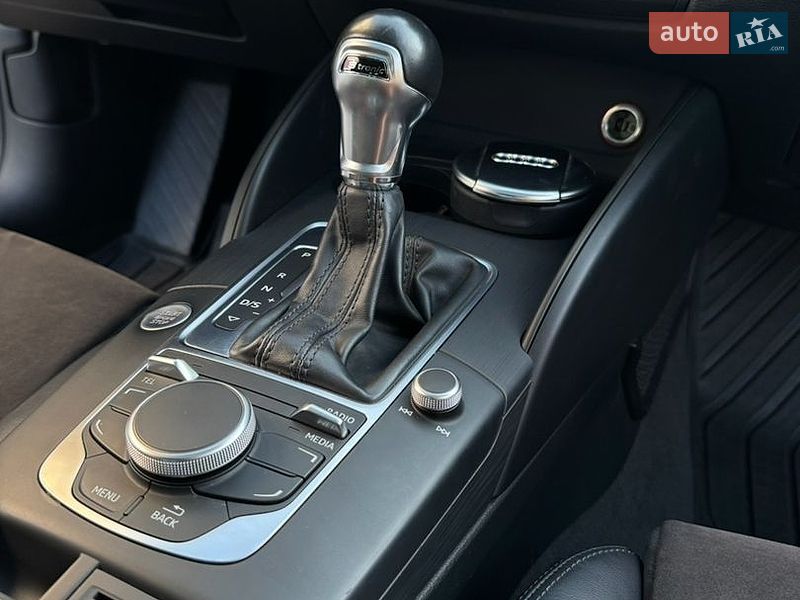 Хетчбек Audi A3 2016 в Харкові