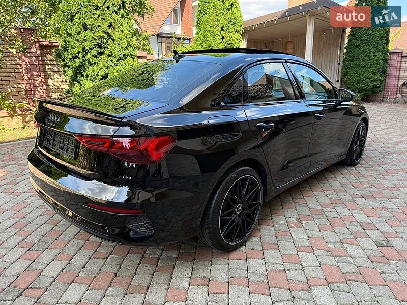 Седан Audi A3 2023 в Черновцах
