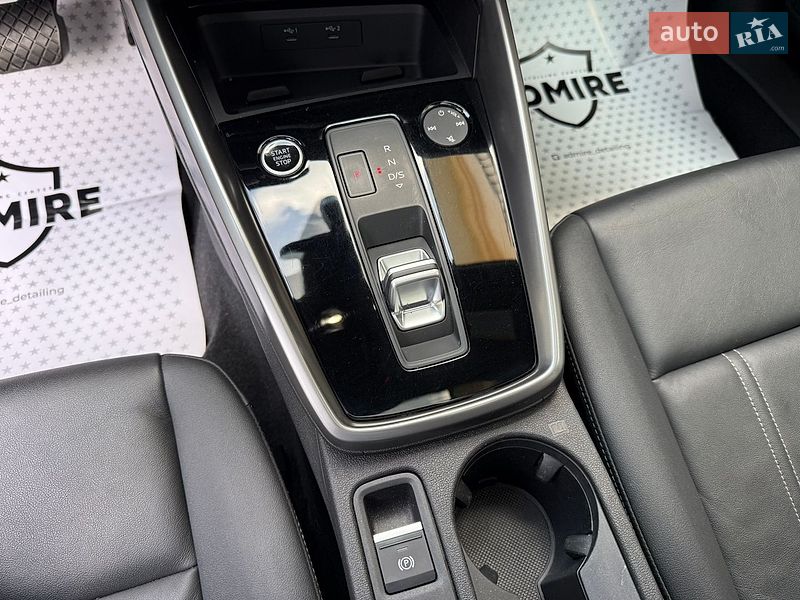 Седан Audi A3 2023 в Черновцах