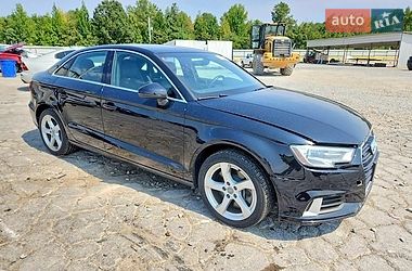 Седан Audi A3 2019 в Львове
