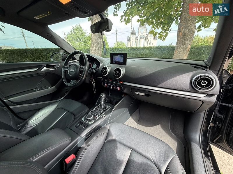Седан Audi A3 2015 в Стрые