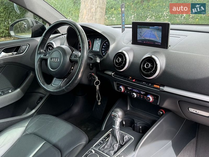 Седан Audi A3 2015 в Стрые