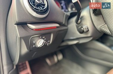 Седан Audi A3 2017 в Киеве