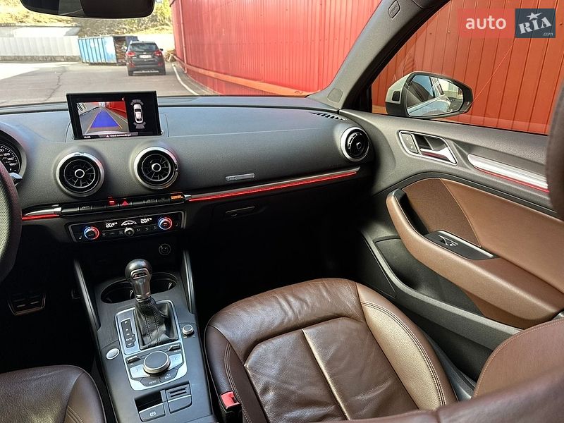 Седан Audi A3 2017 в Киеве