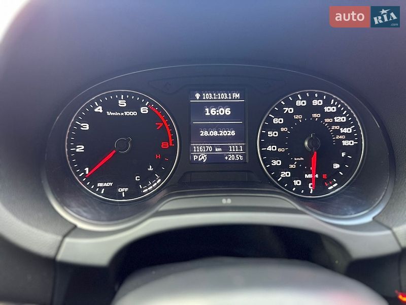 Седан Audi A3 2017 в Киеве