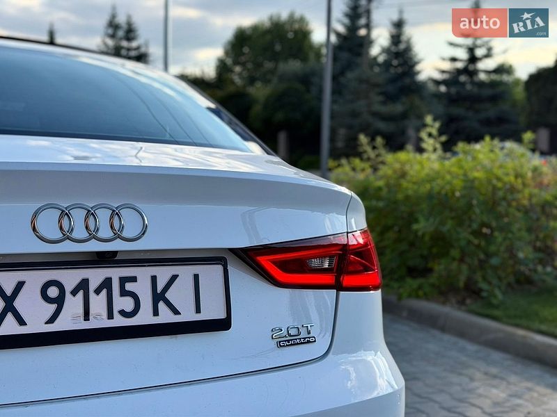 Седан Audi A3 2015 в Киеве